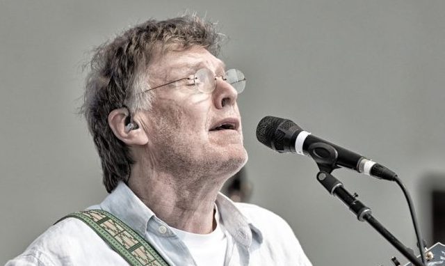 Steve Winwood e1503173398231 - Santan Dave Store