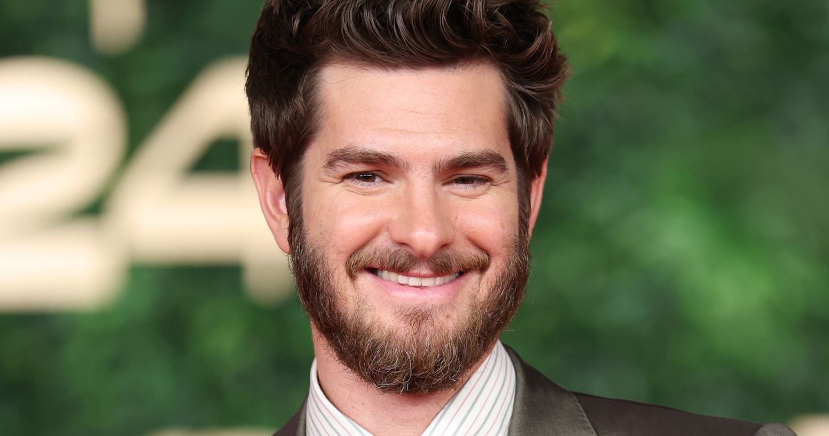 ee948de3f8b1175026bcd56d822df37564 andrewgarfield - Santan Dave Store