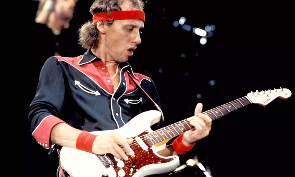 Mark Knopfler GettyImages 88426318 - Santan Dave Store