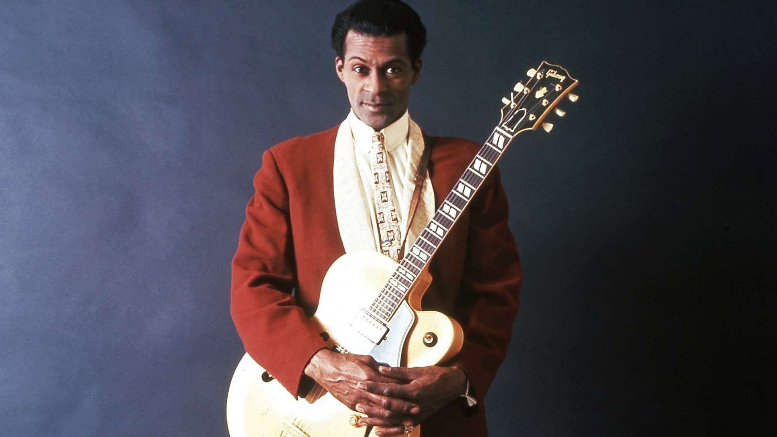chuck berry essential list songs listen ed817d62 1b80 49b9 8a45 4d90294ec90a - Santan Dave Store